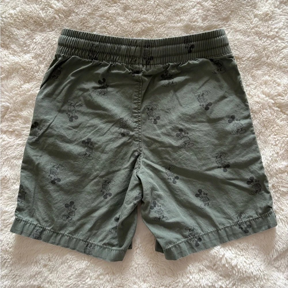 GAP X Disney Kids Mickey‎ Mouse Olive Green Shorts Set Size 5/6